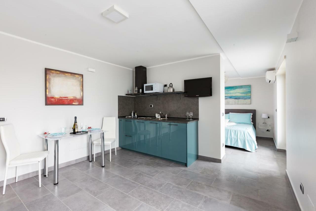 Penthouse 41 In Trastevere With Big Terrace Rome Bagian luar foto